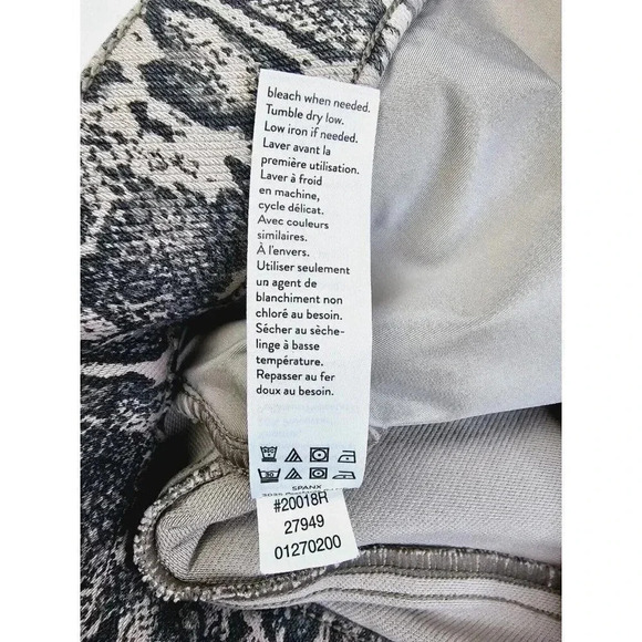 Spanx Size Medium Women's Pull Up Animal Snake Print Stretch Jegging Pants - Picture 10 of 14